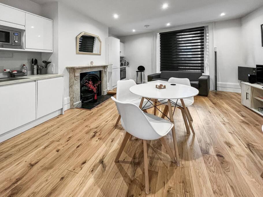 Bright And Spacious 1-Bdr Flat W/ Free Parking Reading Esterno foto