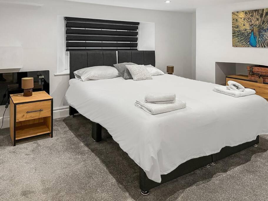 Bright And Spacious 1-Bdr Flat W/ Free Parking Reading Esterno foto